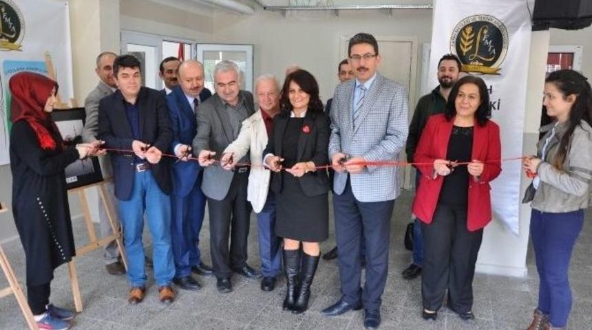 &Ouml;ğrencilere Fotoğraf Tutkusu Aşılanıyor