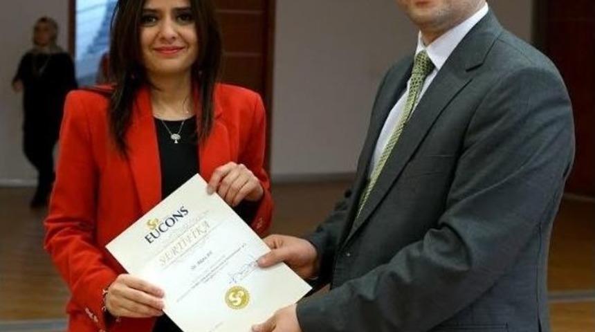 Eğitim Alan Personele Sertifika Verildi