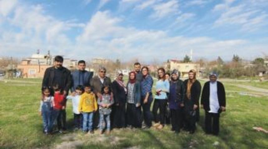 "dolabında Durmasın Bir Çocuk Da Sen Giydir" Kampanyası