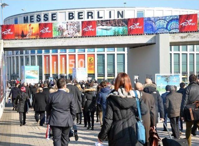 Turizm Bakanı Ünal, Itb Berlin Fuarında Didim Standını Ziyaret Etti