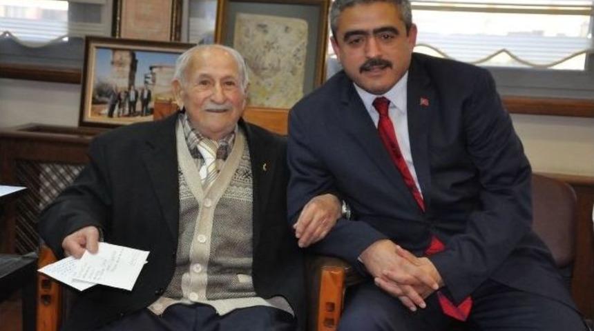 Gıdı Gıdı Treninin Baş Makinistinin Duygularını Kalem Aldı