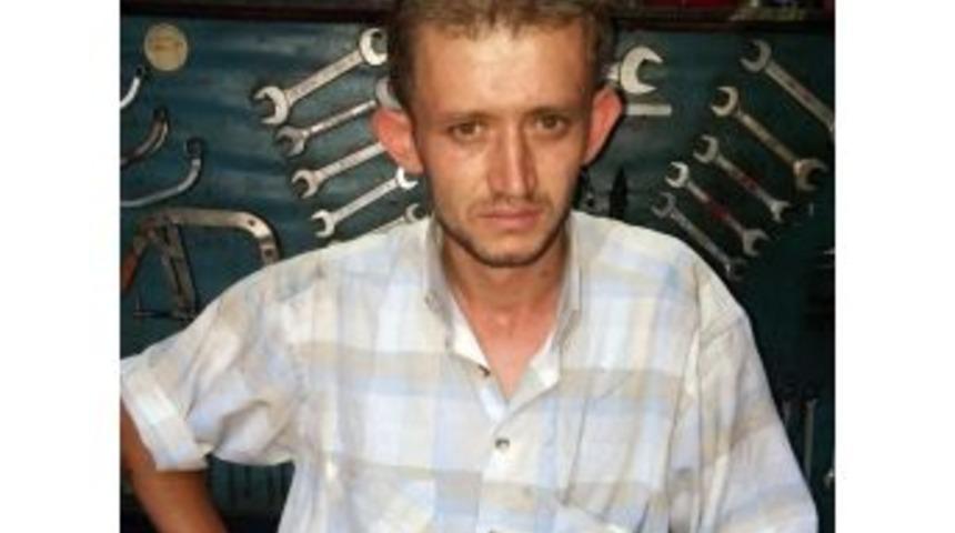 Trakt&ouml;r Tamircisi İntihar Etti