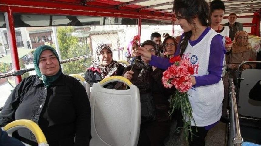 Şehit Aileleri Ve Gaziler Konut Sahibi Yapıyor