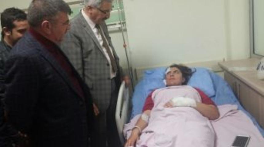 Vali Kılı&ccedil; Ve Başkan Akdoğan Yaralıları Ziyaret Etti