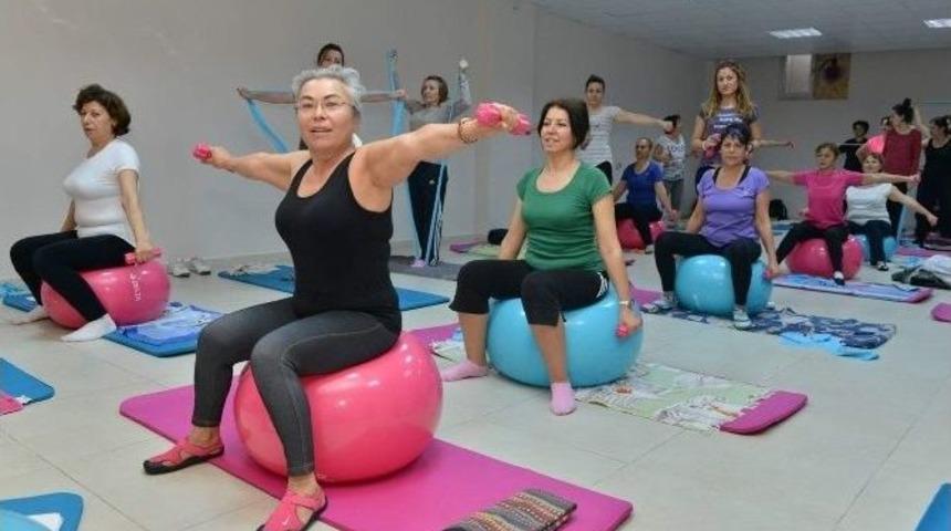 Konyaaltı&rsquo;nda Kadınlara Spor Ve Sosyal Ortam Desteği