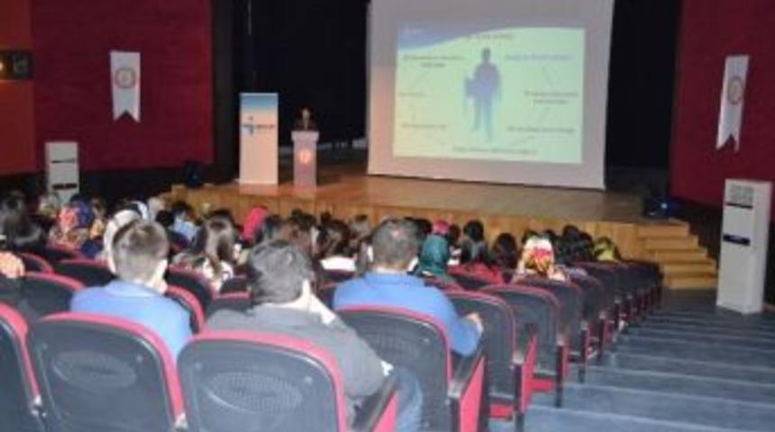 Yerk&ouml;y Adalet Myo &Ouml;ğrencilerine İş Arama Becerileri Anlatıldı