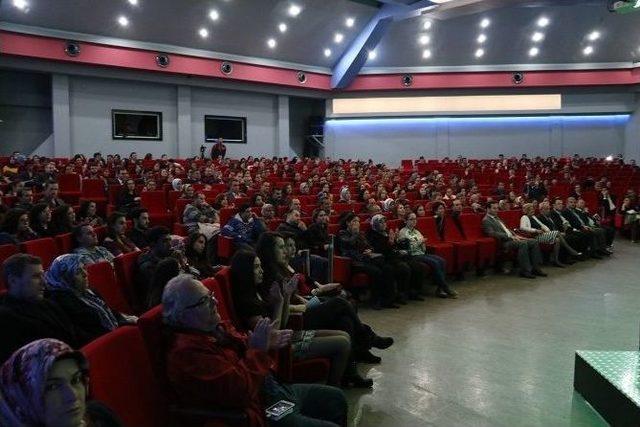 &lsquo;biz Olmak&rsquo; Seminerine Yoğun İlgi 2