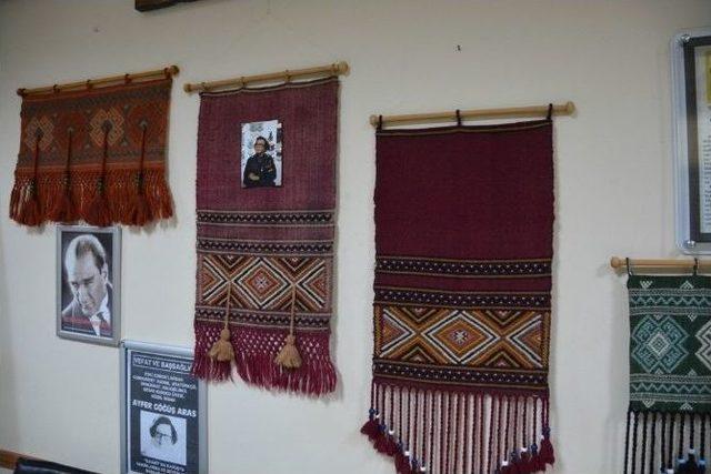 Başkan Eşkinat &ldquo;kadınlarımızın Sevdaları&rdquo; Fotoğraf Sunumuna Katıldı 3