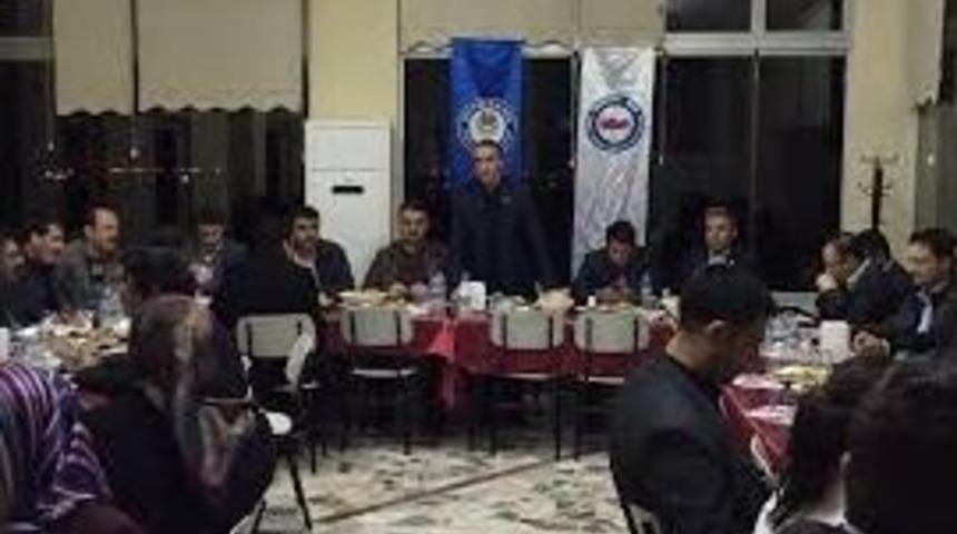 Eğitim Bir- Sen, Staj G&ouml;ren &Ouml;ğretmenlerle Yemekte Buluştu