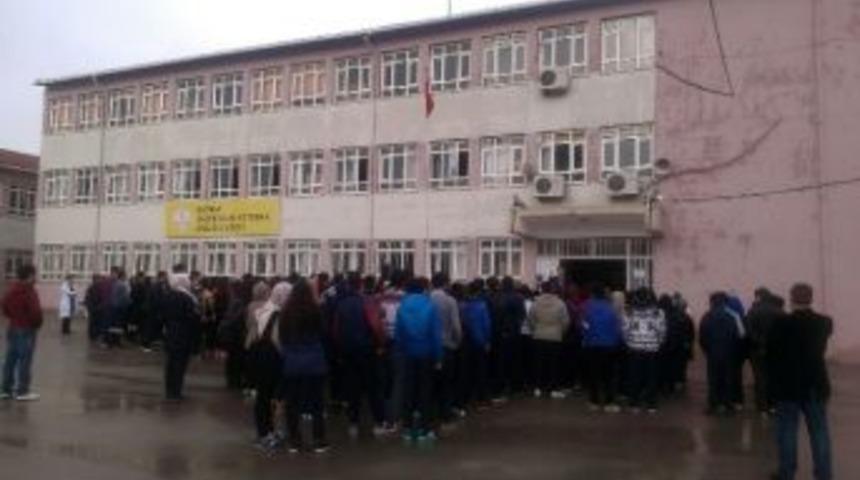 112 &Ouml;ğrenciye Kıyafet Yardımı Yapıldı