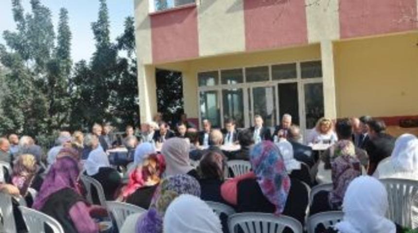 Kaymakam &Ouml;zarslan, &Ccedil;ukurkeşlik Sakinlerinin Sorunlarını Dinledi
