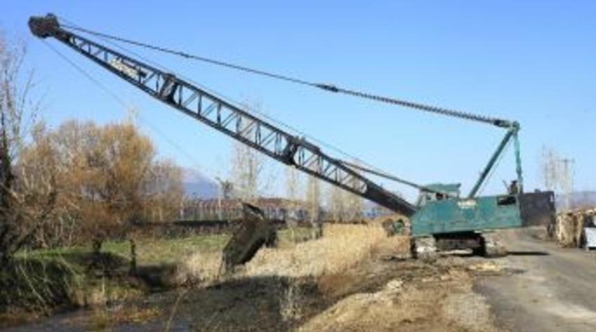 Seydişehir Karakız &Ccedil;ayı Islah Ediliyor