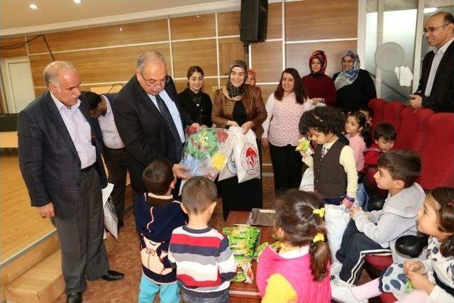 Anaokulu Öğrencilerinden, Başkan Kutlu’ya İlahi Konseri