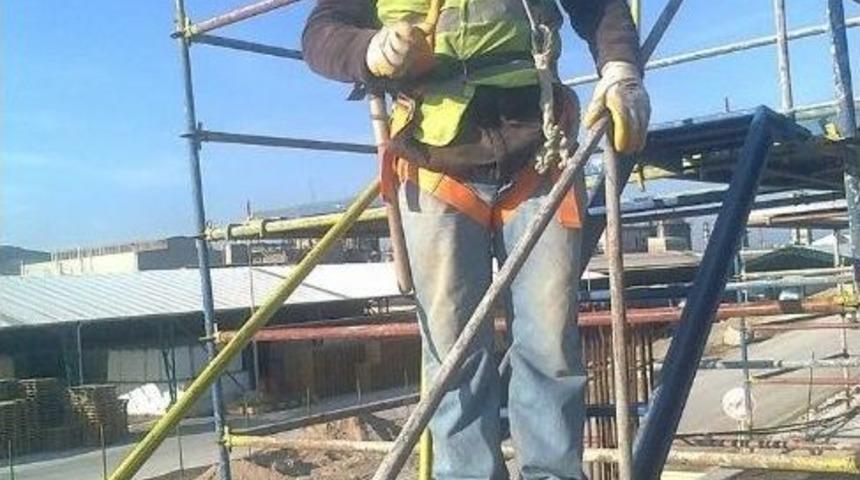 İnşaattan D&uuml;şen İş&ccedil;i Hayatını Kaybetti