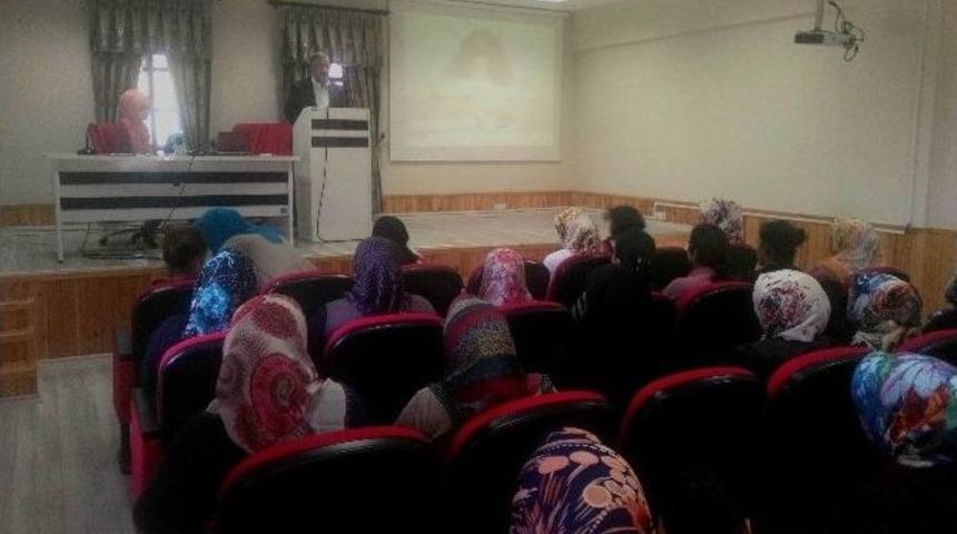 Çatom’da Madde Bağımlılığı Semineri Verildi