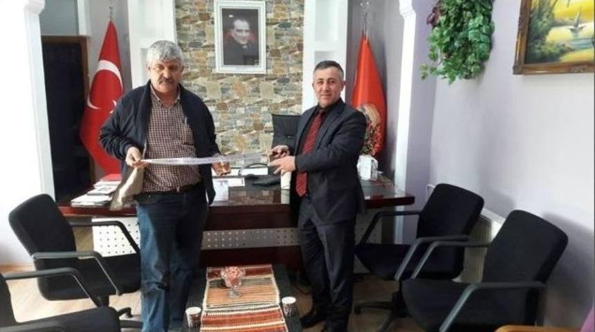 Başkan Yıldırım&rsquo;a Anlamlı Hediye