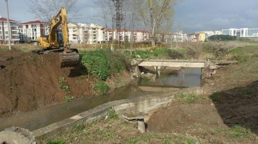 Edirne&rsquo;de Helvacı Deresi Genişletildi