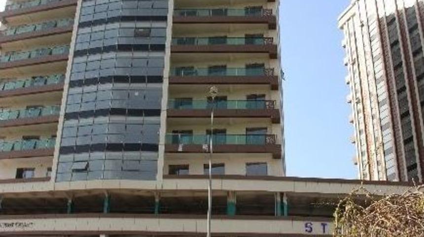 Eşi Evi Terk Edince 5 Yaşındaki Oğlunun G&ouml;z&uuml; &Ouml;n&uuml;nde İntihara Kalkıştı