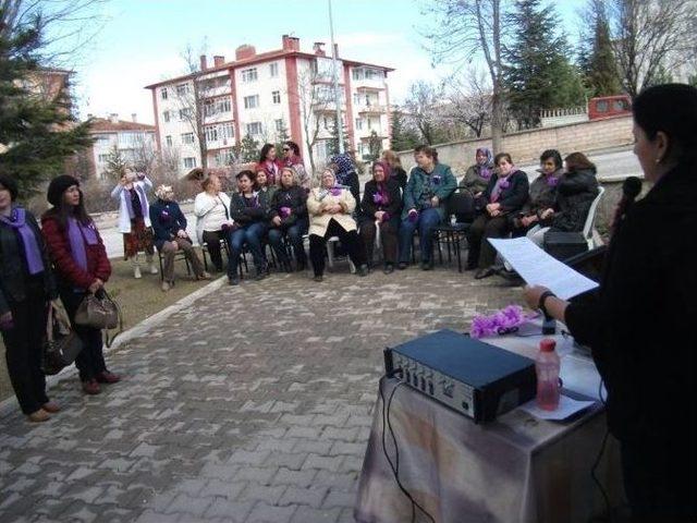 Yenikent’te Kadınlara Özel Program