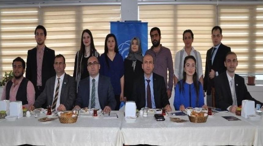 &Uuml;niversite&rsquo;de Kariyer G&uuml;nleri Başlıyor