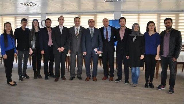 Üniversite’de Kariyer Günleri Başlıyor