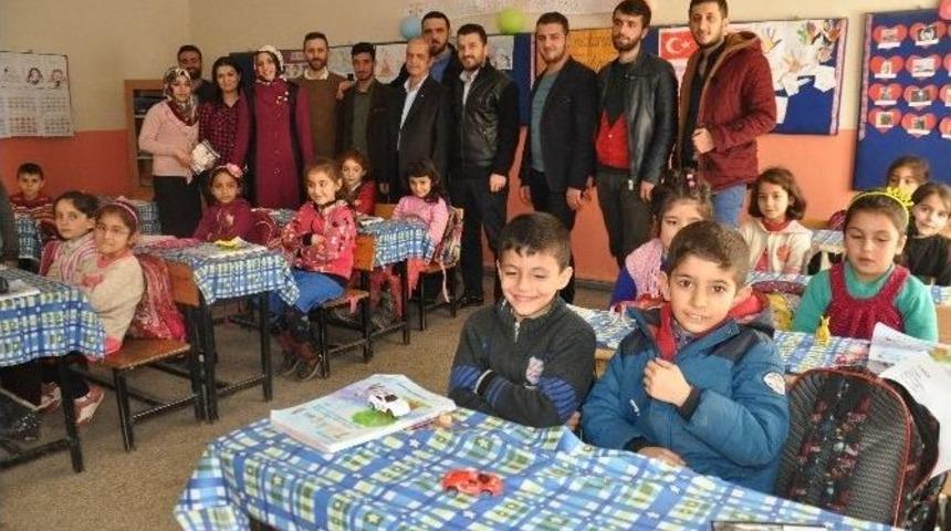 Muş Sokak Hayvanlarına Sahip &Ccedil;ıkıyor Projesi