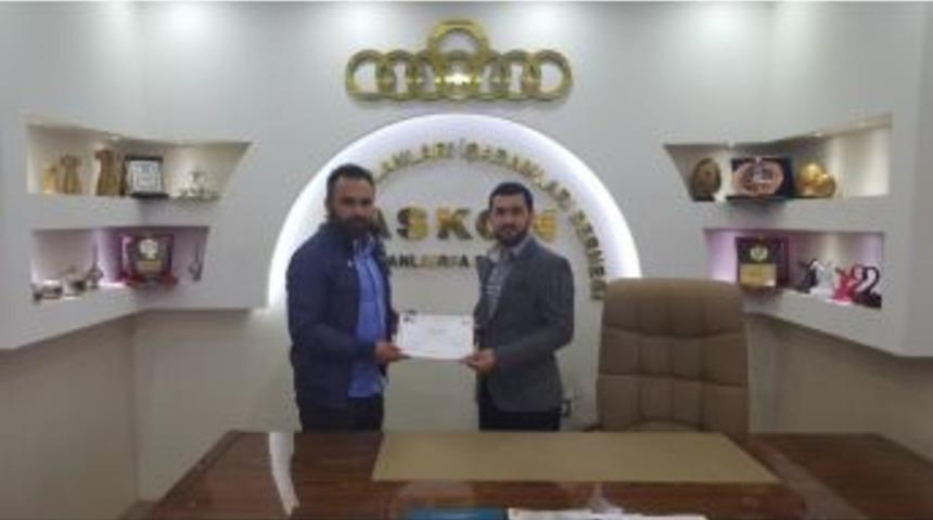 Gen&ccedil; Girişimcilere Sertifikaları Verildi