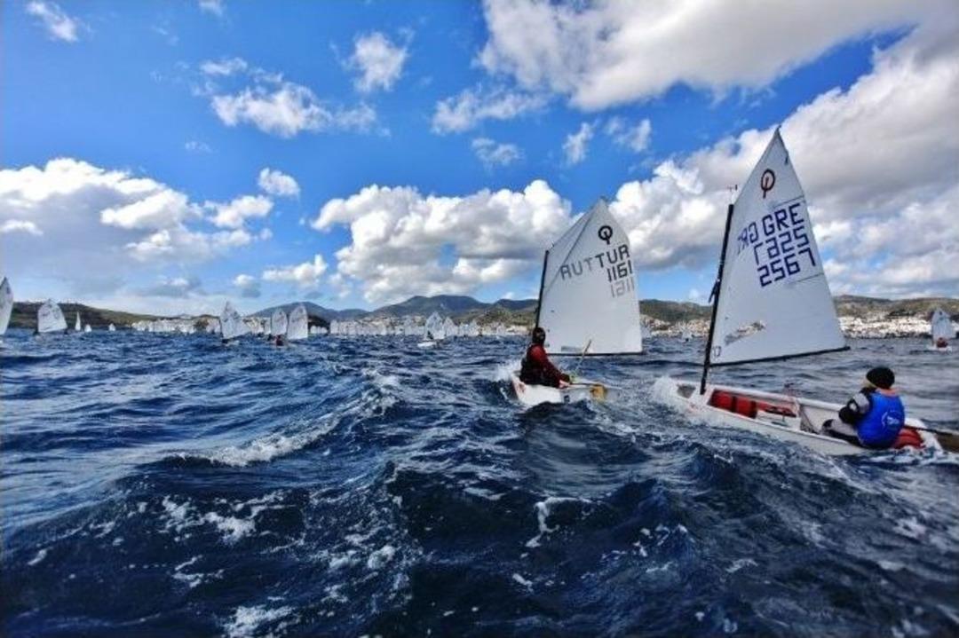 Bodrum A&ccedil;ıkları Beyaza B&uuml;r&uuml;nd&uuml;