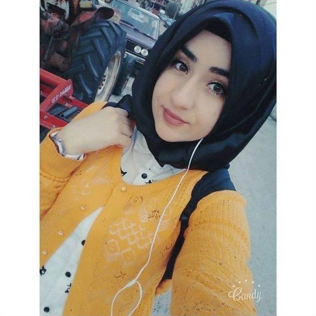 Somalı Gençler, Liseli Mizgin’i Hayallerinden Eden Kaza Yerinde Eylem Yaptı 2