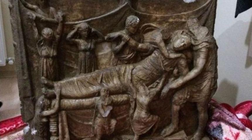 (&ouml;zel Haber) 1600 Yıllık Lahit Mezarı 650 Bin Dolara Satmak İstediler