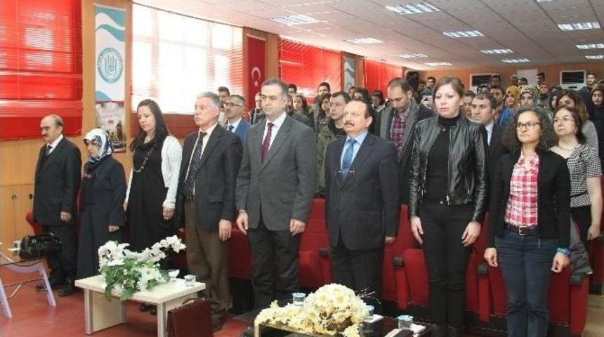 Be&uuml;&rsquo;de &ldquo;kaynayan Kum &Ccedil;anakkale&rdquo; Konulu Panel