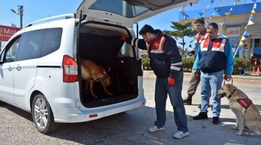 Demre&rsquo;de Jandarmadan Sıkı Denetim