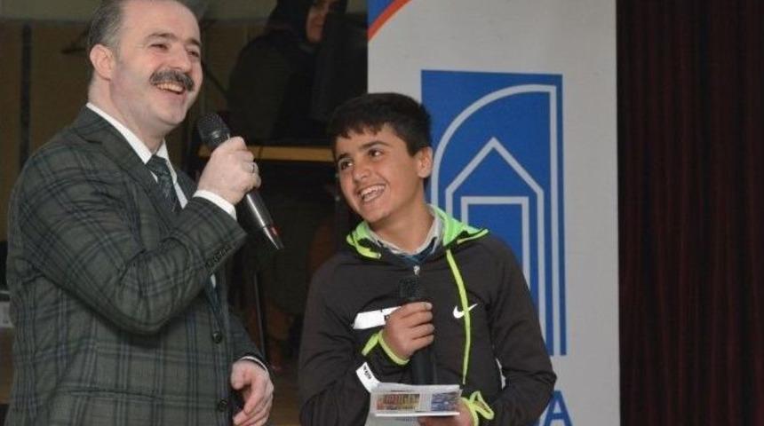 Başkan &Ouml;zg&ouml;k&ccedil;e Gen&ccedil;lerle Buluşmaya Devam Ediyor