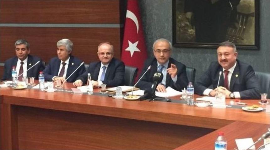 Elvan: &ldquo;turizm Merkezlerinin İmar Planı İ&ccedil;in Belediyelere S&uuml;re Tanındı&rdquo;