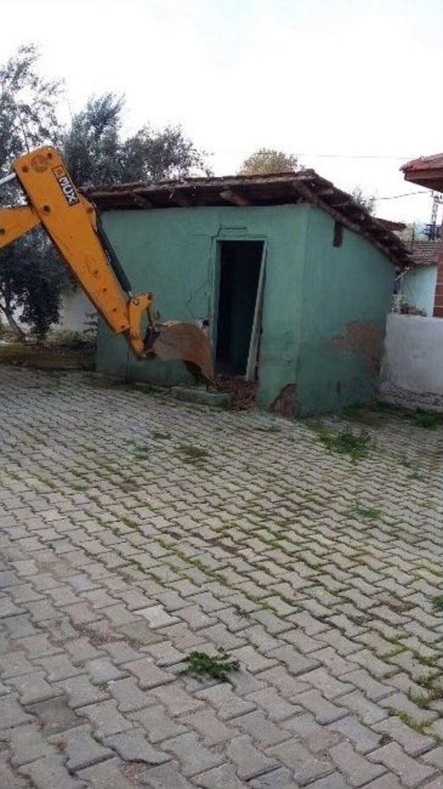 Alaşehir Belediyesinden Camilere Hizmet 2