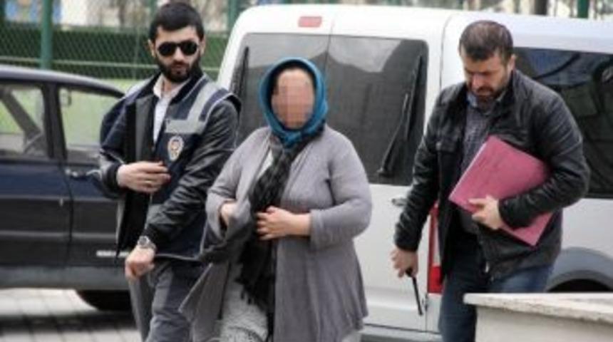 Bavul &Ccedil;alan Kadın Yakalandı