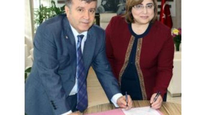 10 Bin Kişilik &Ouml;ğrenci Korosuyla Rekor Denemesi Yapılacak