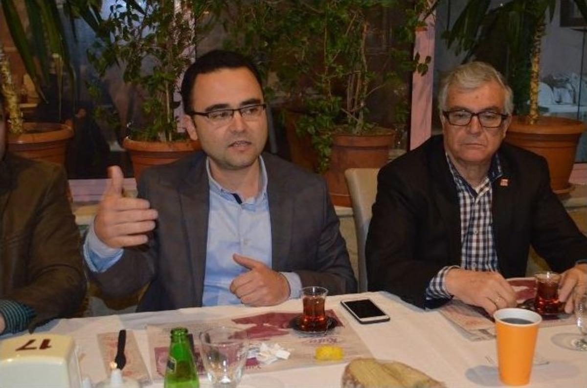 Kula&rsquo;nın Sorunlarına &Ccedil;&ouml;z&uuml;m Bulmak İ&ccedil;in Toplandılar