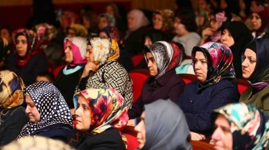 Tarihe Y&ouml;n Veren Kadınlar, Bağcılar&rsquo;da Anlatıldı