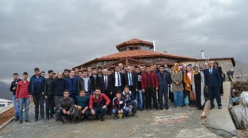 Başkan Bulut&rsquo;tan &Ouml;ğrencilere Moral Yemeği