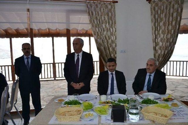 Başkan Bulut’tan Öğrencilere Moral Yemeği 1