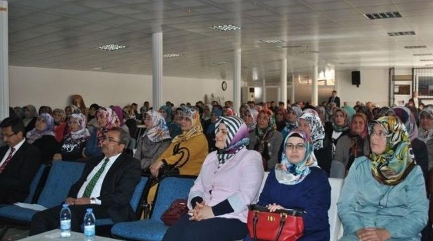 Manavgat M&uuml;ft&uuml;l&uuml;ğ&uuml;nden Aile İ&ccedil;i Dayanışma Konferansı