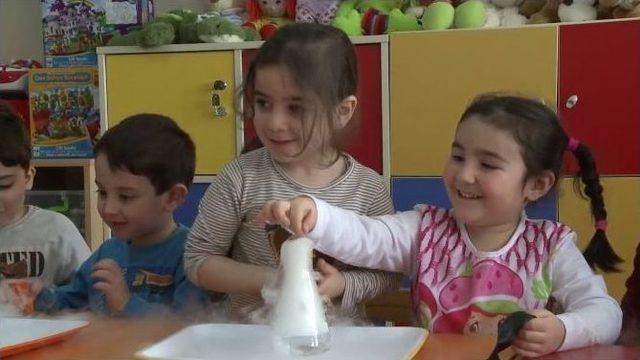 Beyoğlu’ndaki Çocuklar Bilimle Yetişiyor