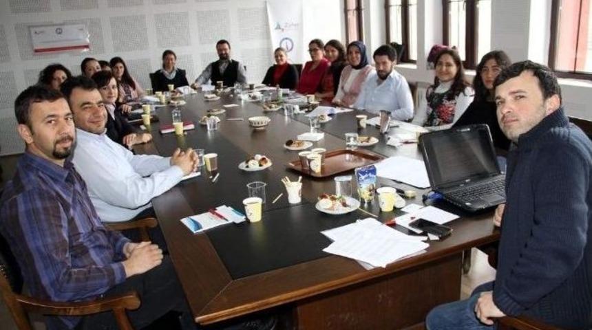 Dp&uuml;&rsquo;de Proje Yazma Eğitimi
