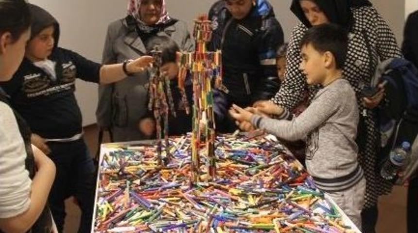 Engelliler &Ccedil;ağdaş Sanatla Buluştu