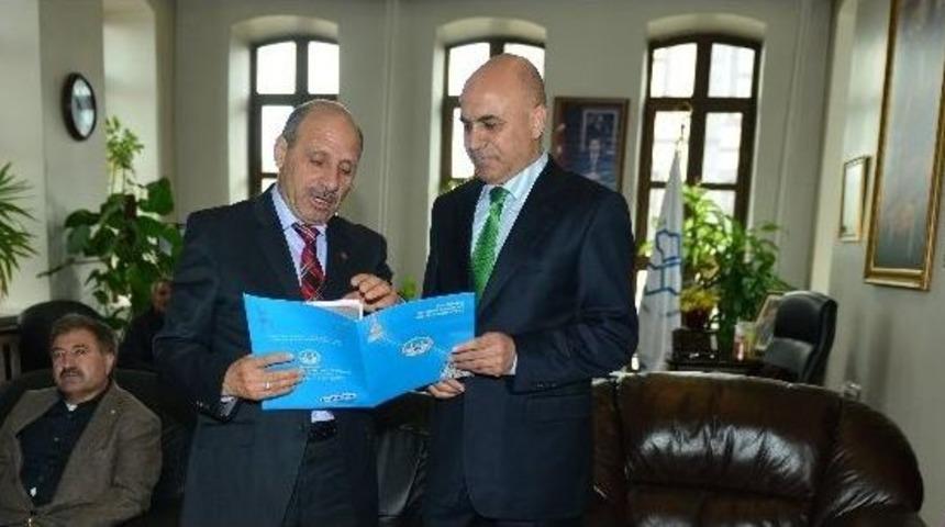 Ege B&ouml;lgesi Erzurum Dernekler Birliği Federasyonu Başkan Korkut&rsquo;u Ziyaret Etti