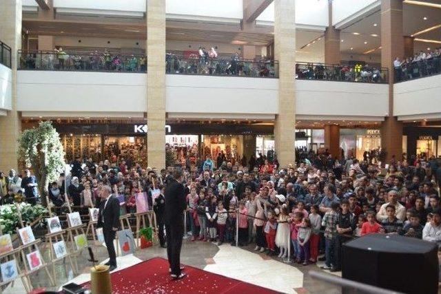 Şanlıurfa Piazza’da İllüzyon Şov