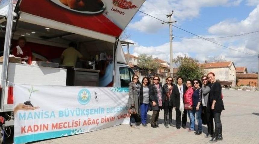 İki Bin Badem Fidanı Toprakla Buluştu