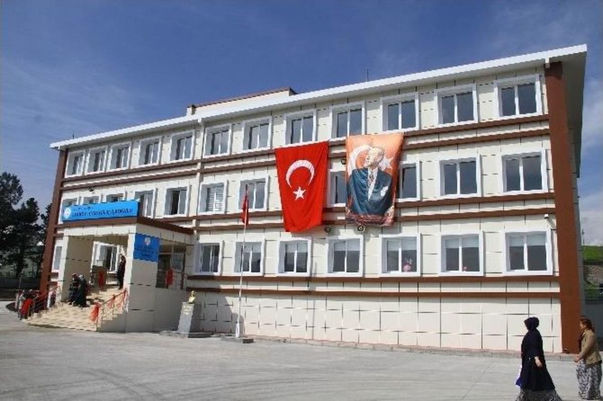 Bakan Kılı&ccedil; Dedesinin Adını Taşıyan Okulu Hizmete A&ccedil;tı