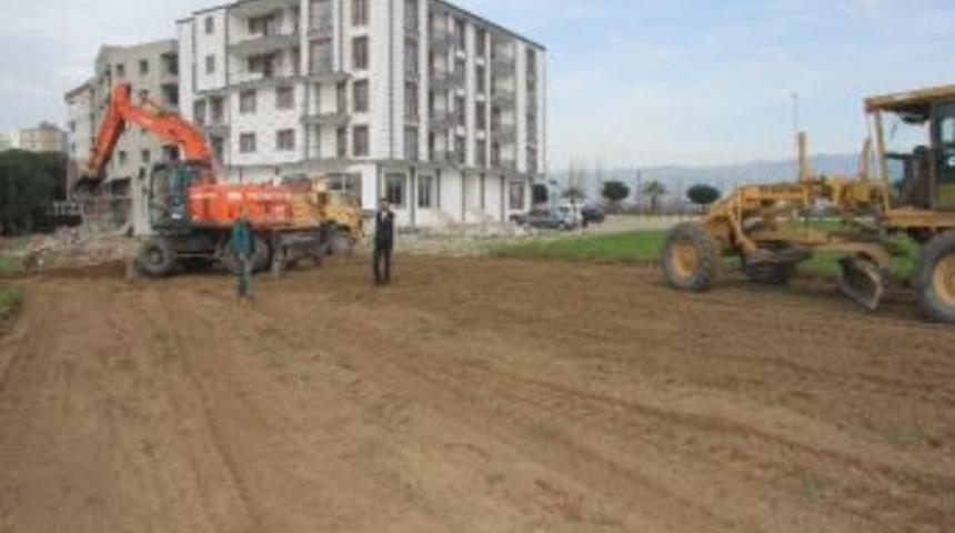 Burhaniye Hızla Gelişiyor